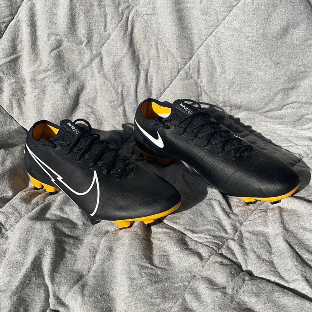 Nike Mercurial Vapor 13 Tech Craft - Size 9.5